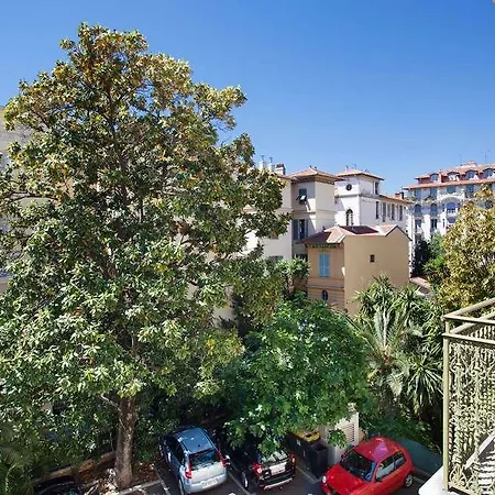 Отель Odalys Le Palais Rossini *